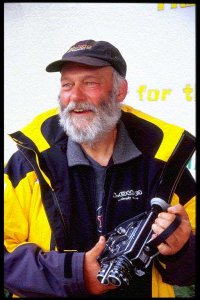 Expeditionsarzt und Kameramann Dr. Peter Becker
